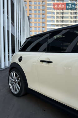 Хетчбек MINI Cooper 2017 в 