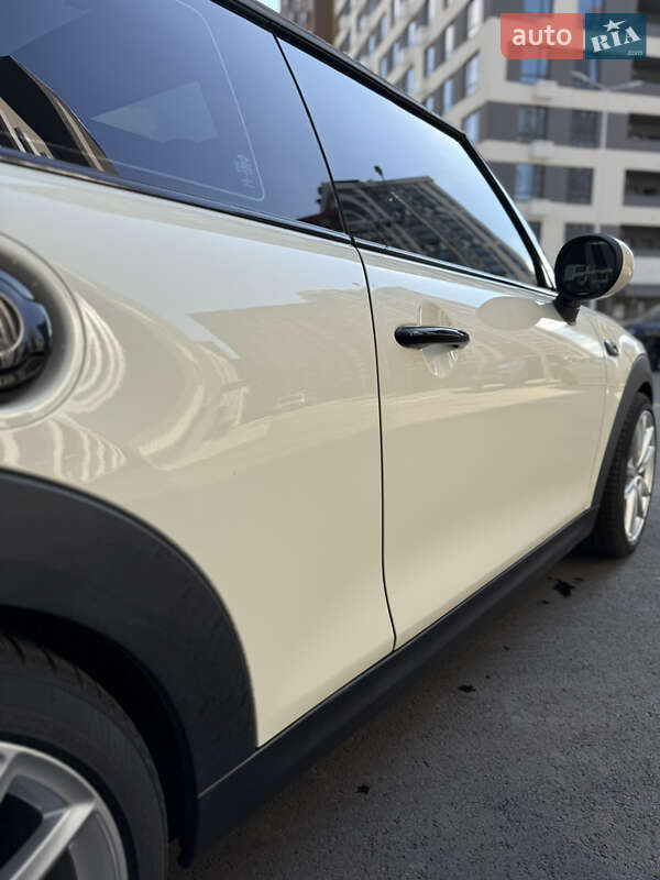 Хэтчбек MINI Cooper 2017 в Киеве фото 24 Хэтчбек MINI Cooper 2017 в Киеве