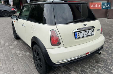 Хетчбек MINI Cooper 2004 в 