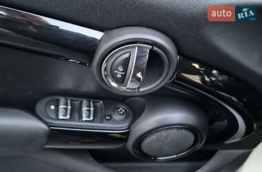 Хэтчбек MINI Cooper 2017 в 