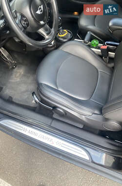 Хэтчбек MINI Cooper 2013 в 