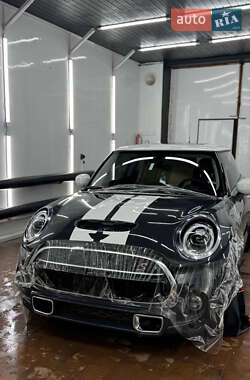 Хэтчбек MINI Cooper 2019 в 