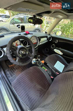 Хетчбек MINI Cooper 2013 в 