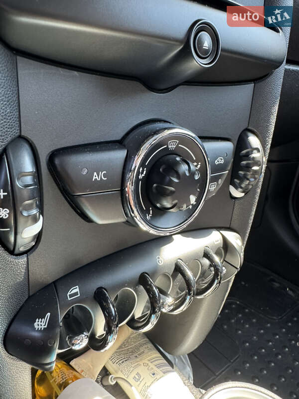 Хэтчбек MINI Cooper 2013 в Днепре