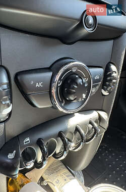 Хетчбек MINI Cooper 2013 в 