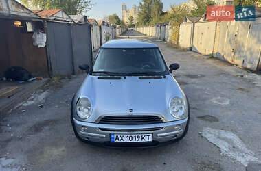 Хетчбек MINI Cooper 2002 в 