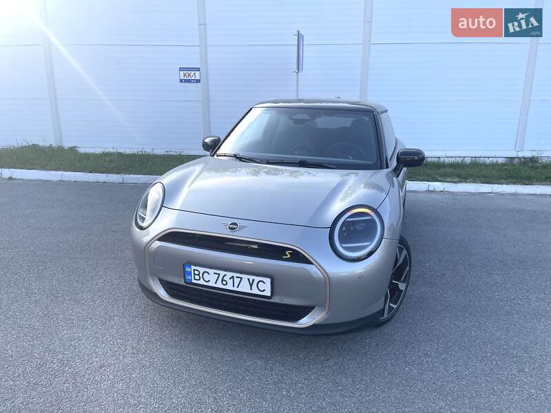 Хетчбек MINI Cooper 2024 в Львові