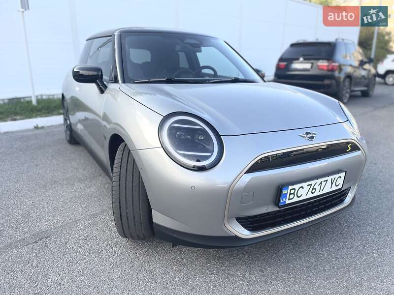 Хетчбек MINI Cooper 2024 в Львові
