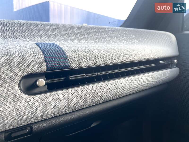 Хетчбек MINI Cooper 2024 в Львові