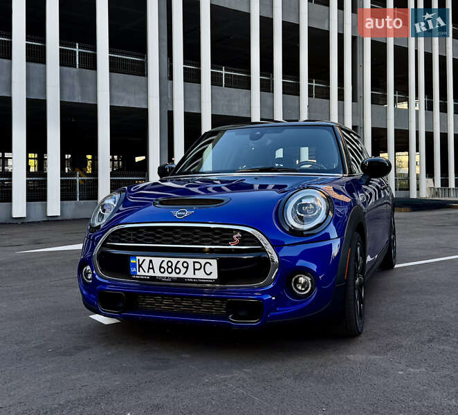 Хэтчбек MINI Cooper 2019 в Киеве