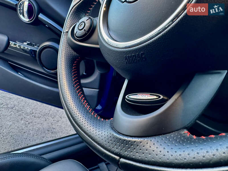 Хэтчбек MINI Cooper 2019 в Киеве