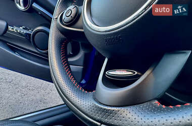 Хетчбек MINI Cooper 2019 в 