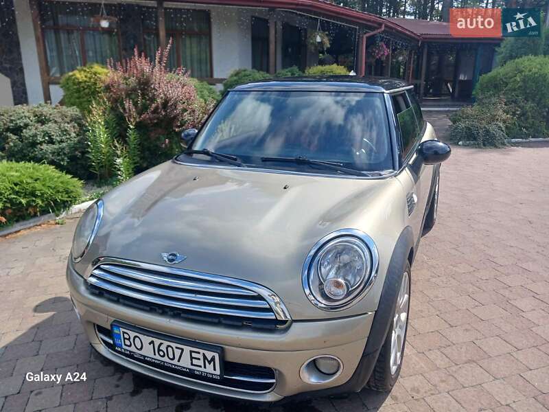 Хэтчбек MINI Cooper 2008 в Львове