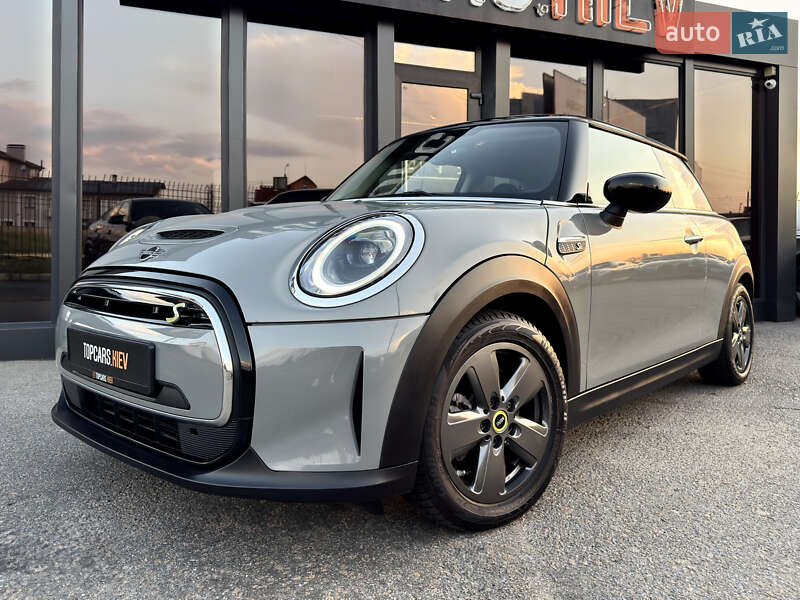 Хэтчбек MINI Cooper 2022 в Киеве