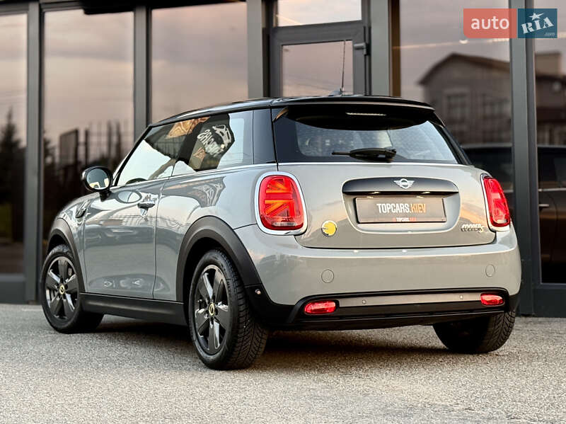 Хэтчбек MINI Cooper 2022 в Киеве