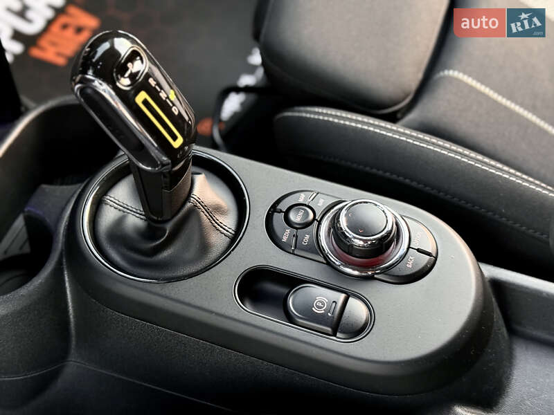 Хэтчбек MINI Cooper 2022 в Киеве