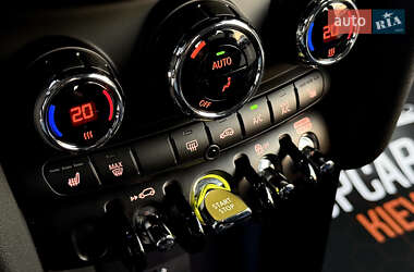 Хетчбек MINI Cooper 2022 в 