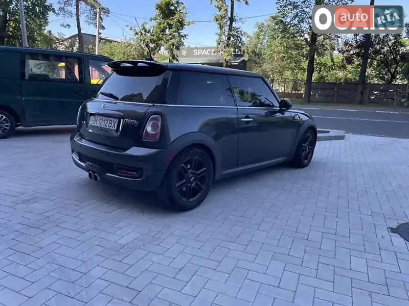 Хэтчбек MINI Cooper 2012 в Киеве фото 4 Хэтчбек MINI Cooper 2012 в Киеве