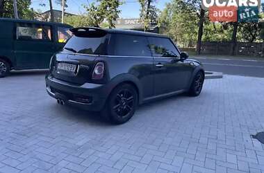 Хетчбек MINI Cooper 2012 в 