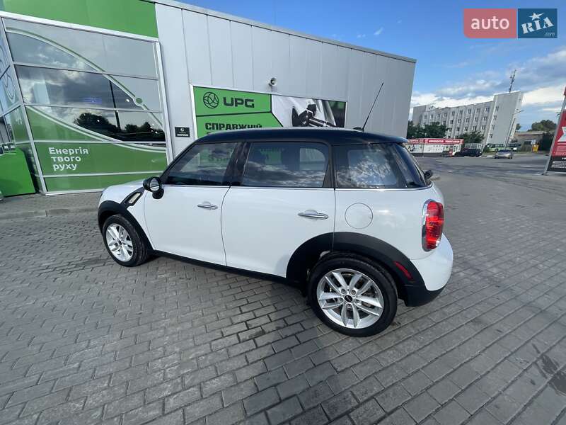 Хетчбек MINI Cooper 2013 в 