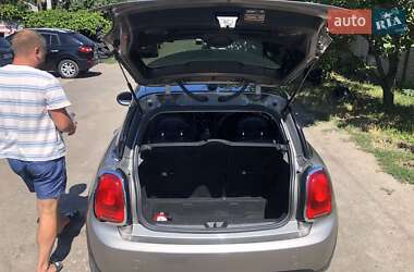 Хетчбек MINI Cooper 2017 в 