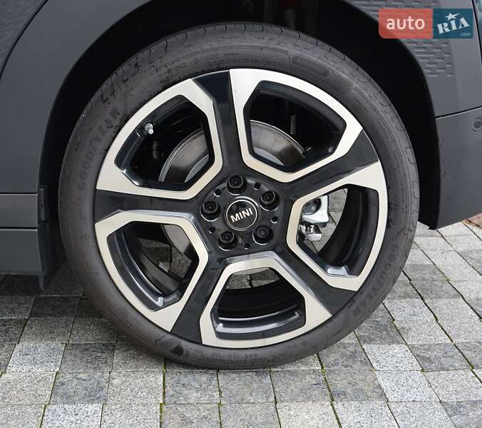 Хэтчбек MINI Cooper 2024 в Киеве