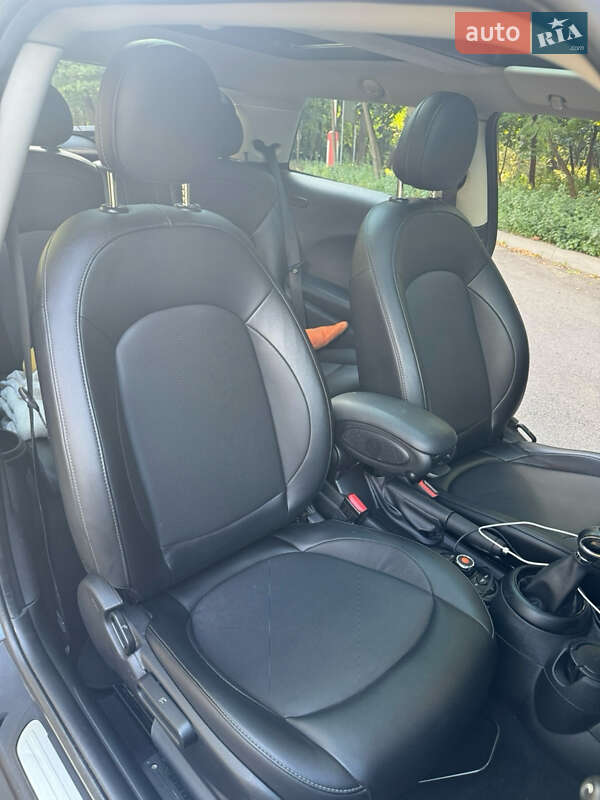 Хэтчбек MINI Cooper 2017 в Киеве фото 11 Хэтчбек MINI Cooper 2017 в Киеве