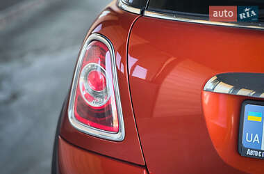 Хетчбек MINI Cooper 2011 в 