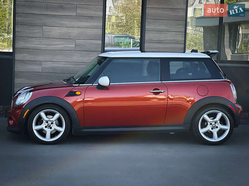 Хэтчбек MINI Cooper 2011 в Киеве