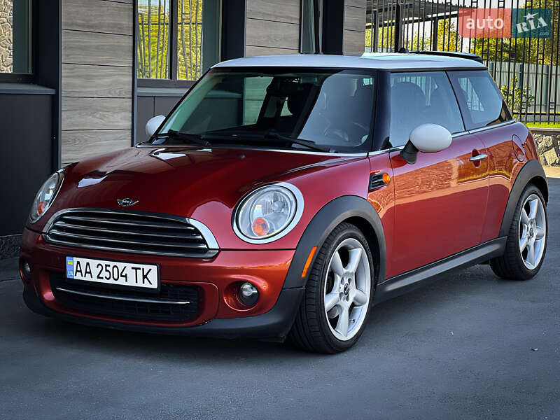 Хэтчбек MINI Cooper 2011 в Киеве