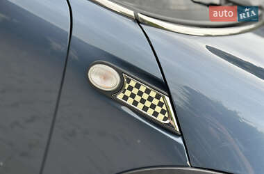 Хэтчбек MINI Cooper 2009 в 