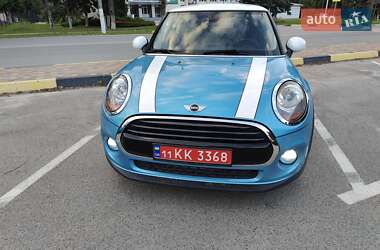 Хэтчбек MINI Cooper 2016 в 