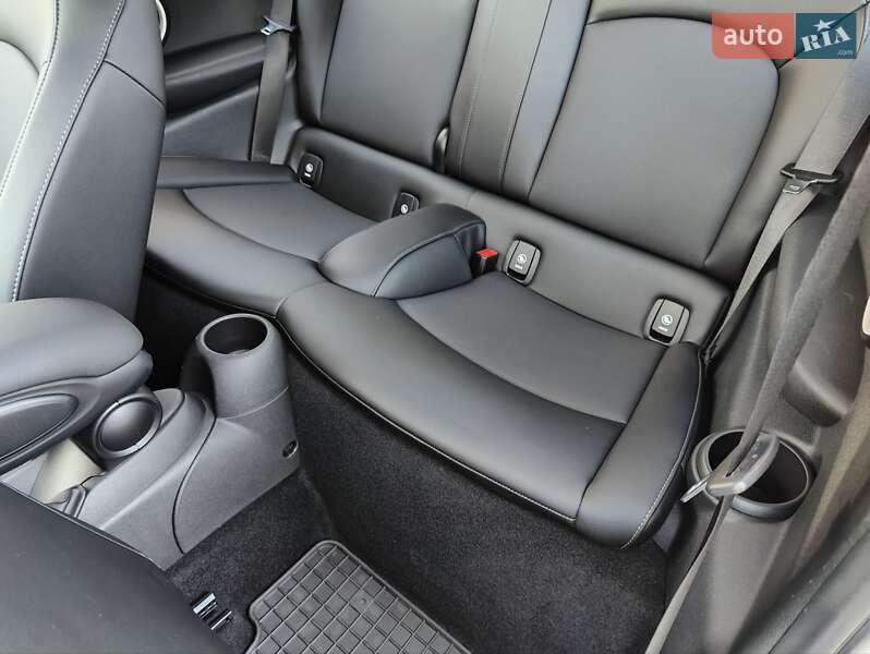 Хэтчбек MINI Cooper 2016 в Киеве фото 2 Хэтчбек MINI Cooper 2016 в Киеве