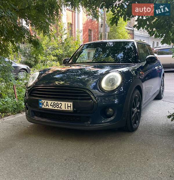 Хетчбек MINI Cooper 2014 в 