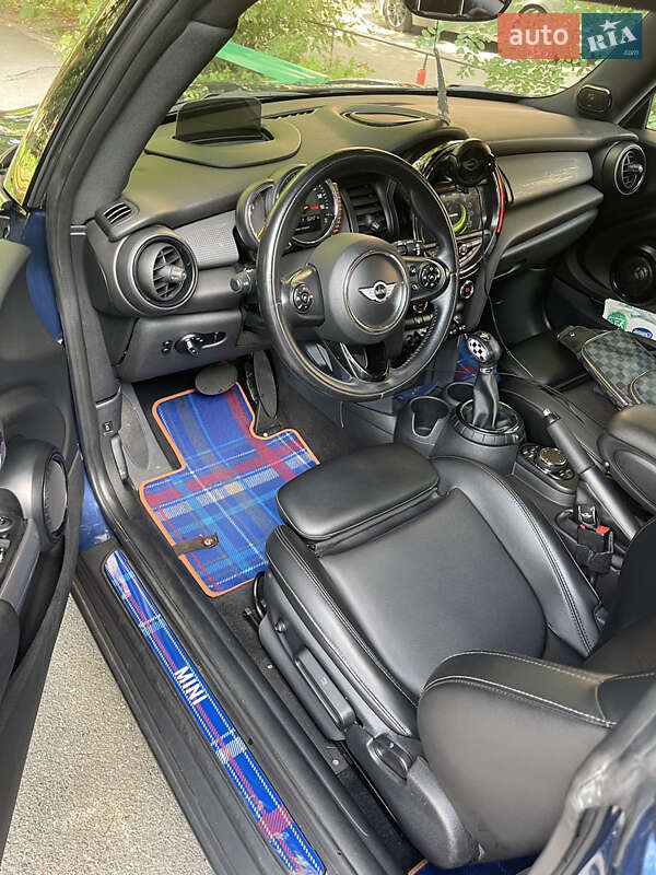 Хэтчбек MINI Cooper 2014 в Киеве