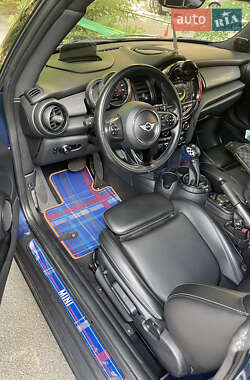 Хетчбек MINI Cooper 2014 в 