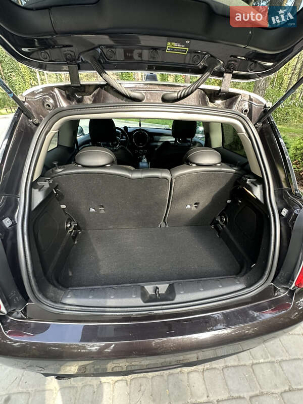 Хэтчбек MINI Cooper 2016 в Львове