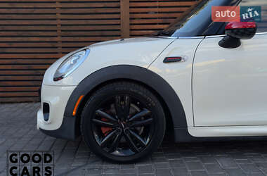 Хэтчбек MINI Cooper 2017 в 