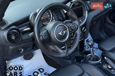 Хэтчбек MINI Cooper 2017 в 