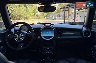 Хэтчбек MINI Cooper 2013 в 