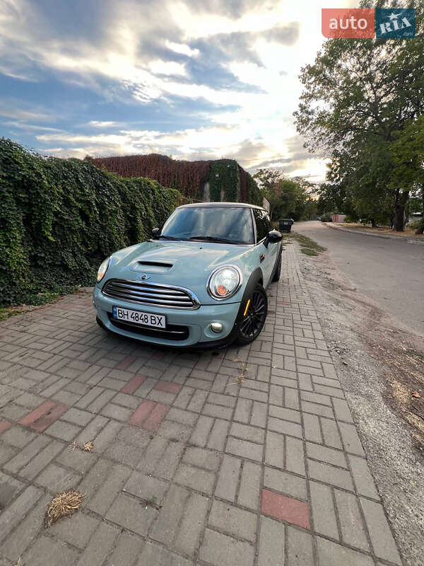 MINI Cooper 2011