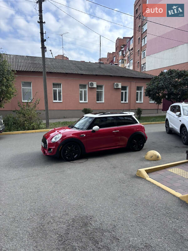 Хетчбек MINI Cooper 2017 в Полтаві