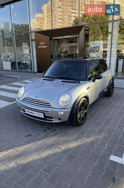 Хэтчбек MINI Cooper 2004 в Одессе