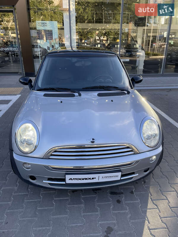 Хэтчбек MINI Cooper 2004 в Одессе
