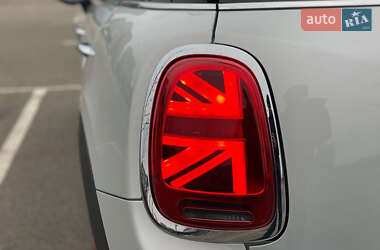 Хэтчбек MINI Cooper 2020 в 