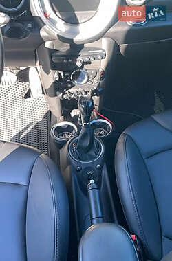 Хэтчбек MINI Cooper 2013 в 