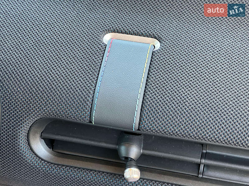 Хэтчбек MINI Cooper 2025 в Киеве