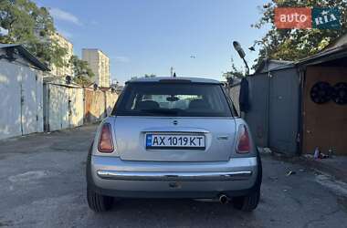 Хетчбек MINI Cooper 2002 в 