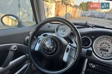 Хетчбек MINI Cooper 2002 в 