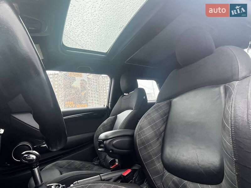 Хэтчбек MINI Cooper 2014 в Киеве
